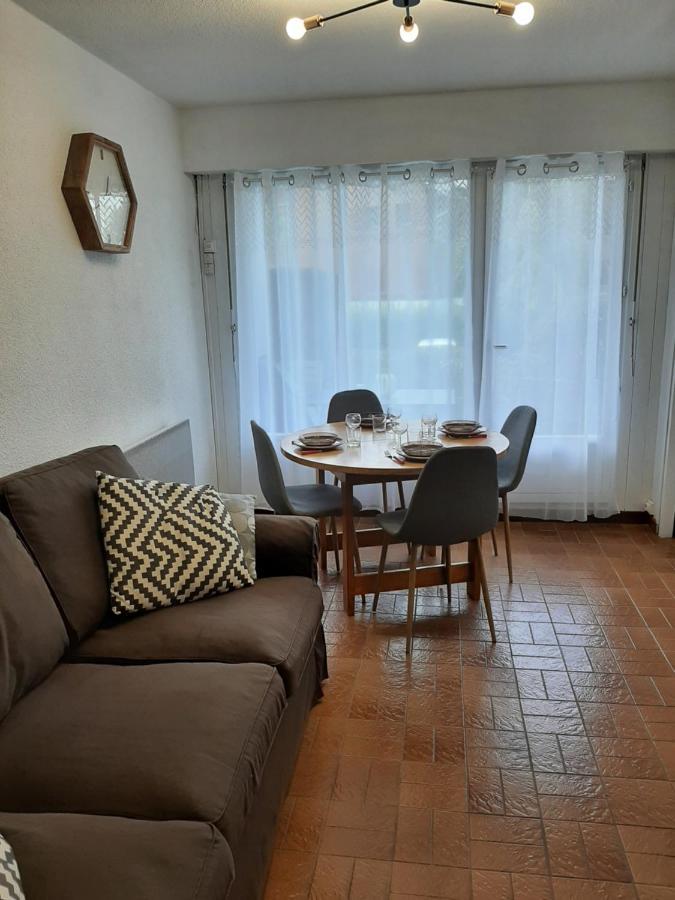 Appartement Avec Terrasse Centre Samoens Exterior photo